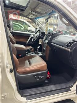 تۆیۆتا لاندكروزر پرادۆ